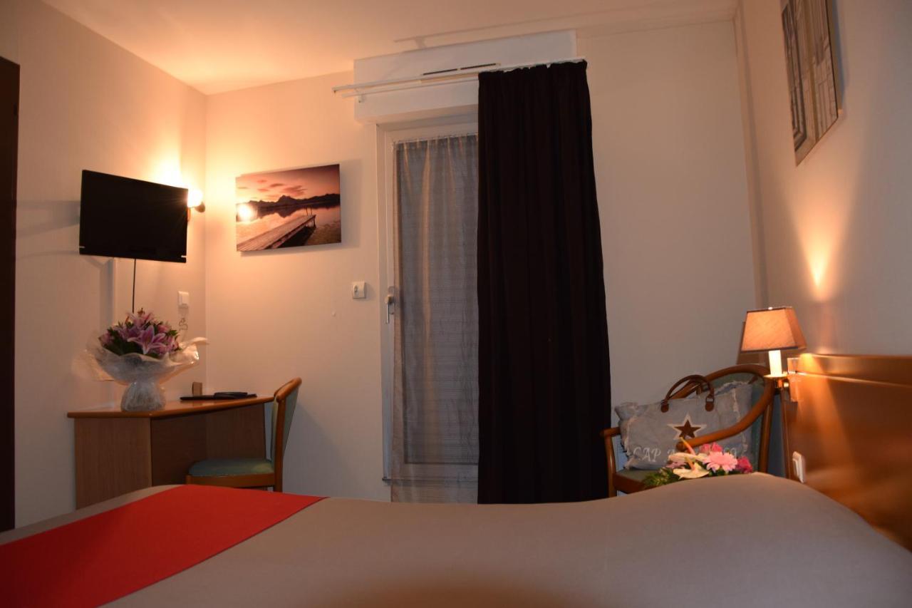 Hotel De La Sirene Уат Екстериор снимка